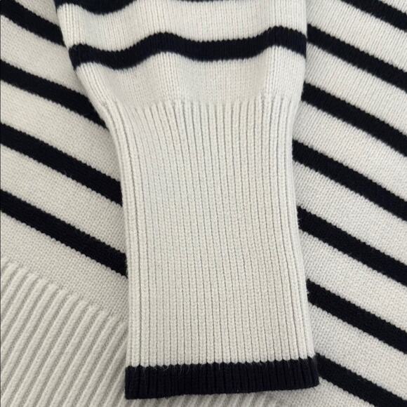 Philosophy White and Black Crew Neck Sweater with Classic Stripes - Picture 5 of 6